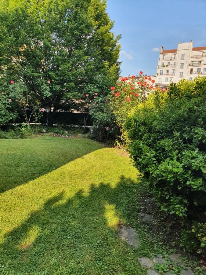 La Romantique Paris Bagian luar foto