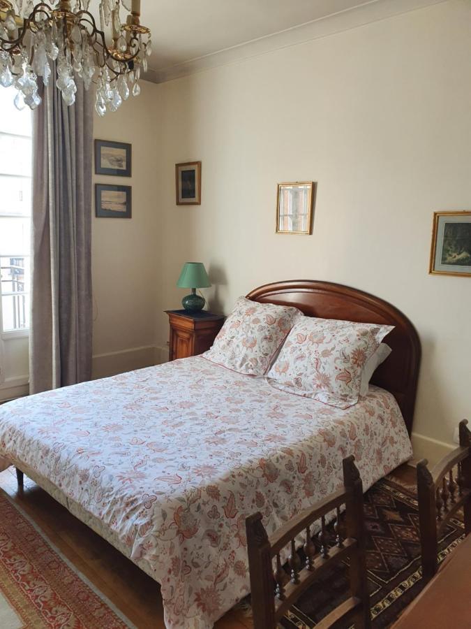 La Romantique Paris Bagian luar foto